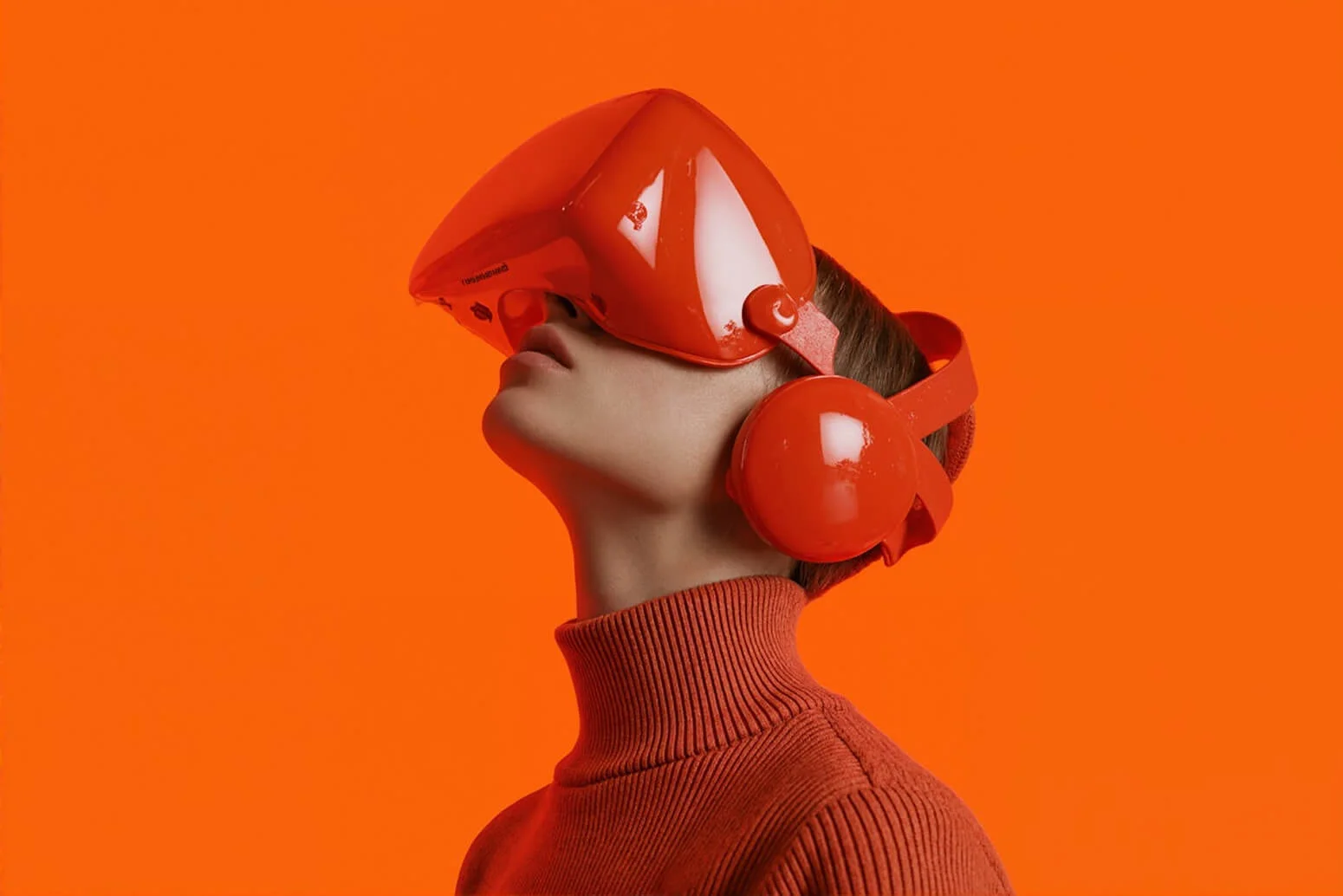 Kutunun Dışında Düşünür, Sahneyi Yönetiriz